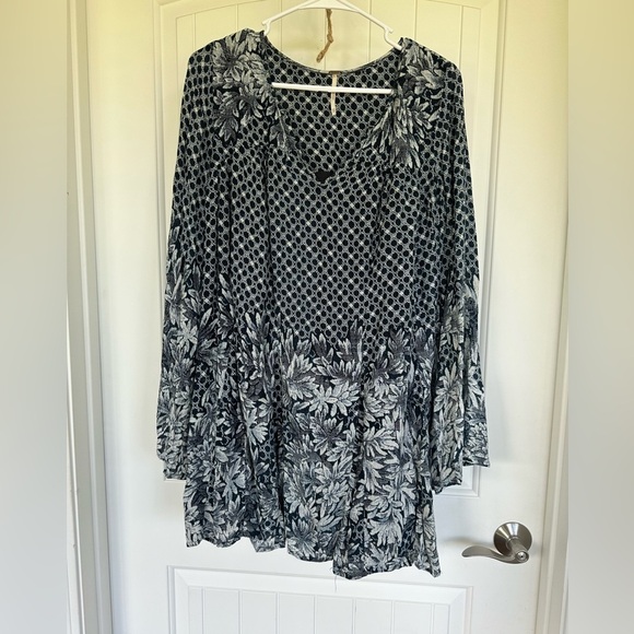 Free People Flowy Boho Mini Dress-Size XS - Picture 2 of 13